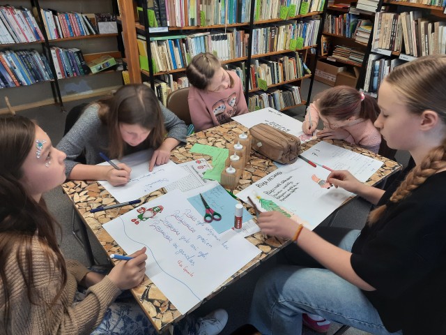 Baltās dienas dzejas darbi